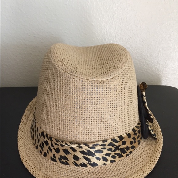 Fedora - Picture 3 of 3